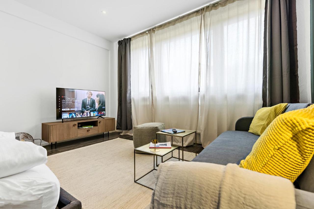 Luxomes - Spacious Studio For 4 - Kitchen - Parking Ingolstadt Exterior photo