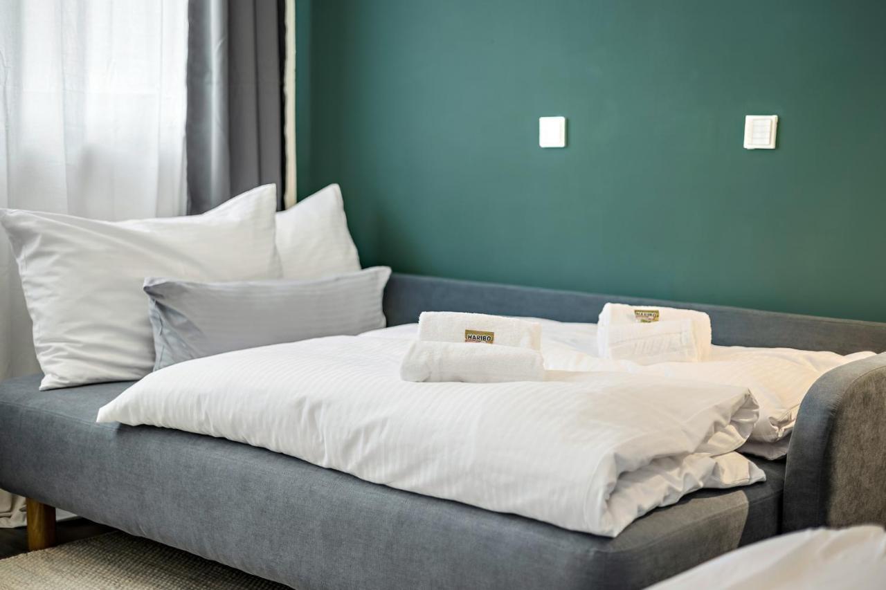 Luxomes - Spacious Studio For 4 - Kitchen - Parking Ingolstadt Exterior photo